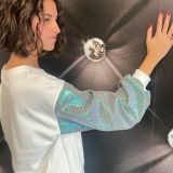 FELPA CROP CON MANICHE  PAILLETTES bianco