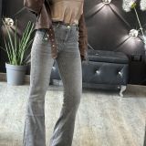 JEANS FLARE CON BOTTONI grigio