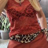 TOP IN PIZZO BY LUMINA colore ruggine