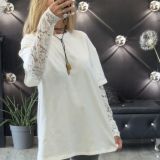 T-SHIRT CON MANICA IN PIZZO colore bianco