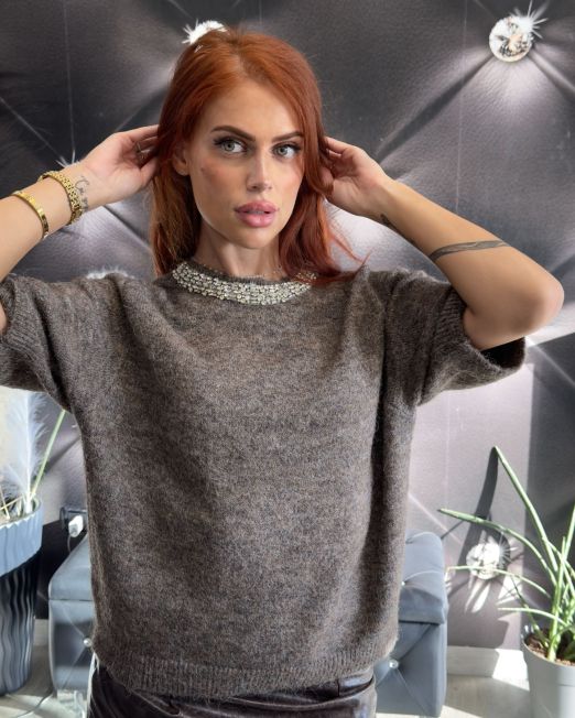 MAGLIA SOFT SHINE CON DETTAGLIO GIOIELLO colore fango