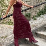 “Wild Elegance – Abito in Tulle Maculato” bordeaux