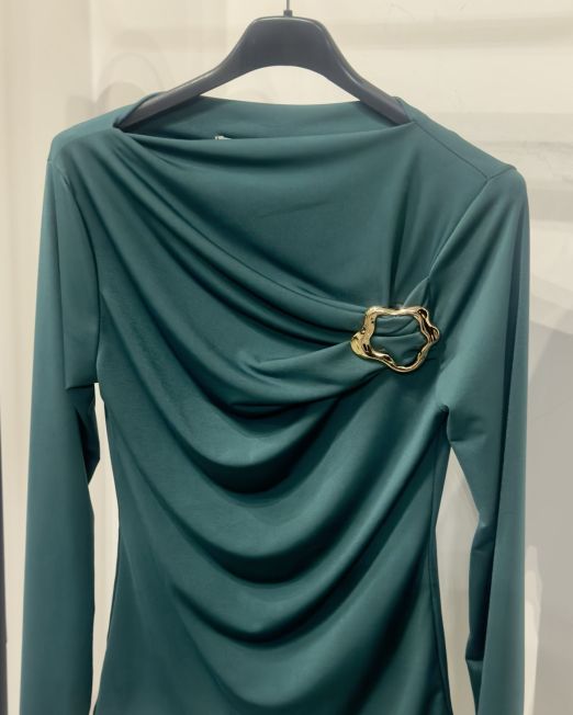 MAGLIA CON DRAPPEGGIO verde smeraldo