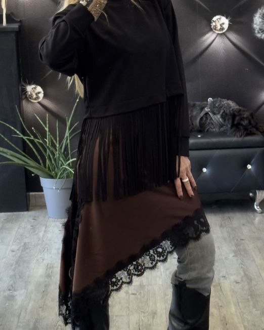 FELPA DALLAS CON FRANGE LUNGHE colore nero