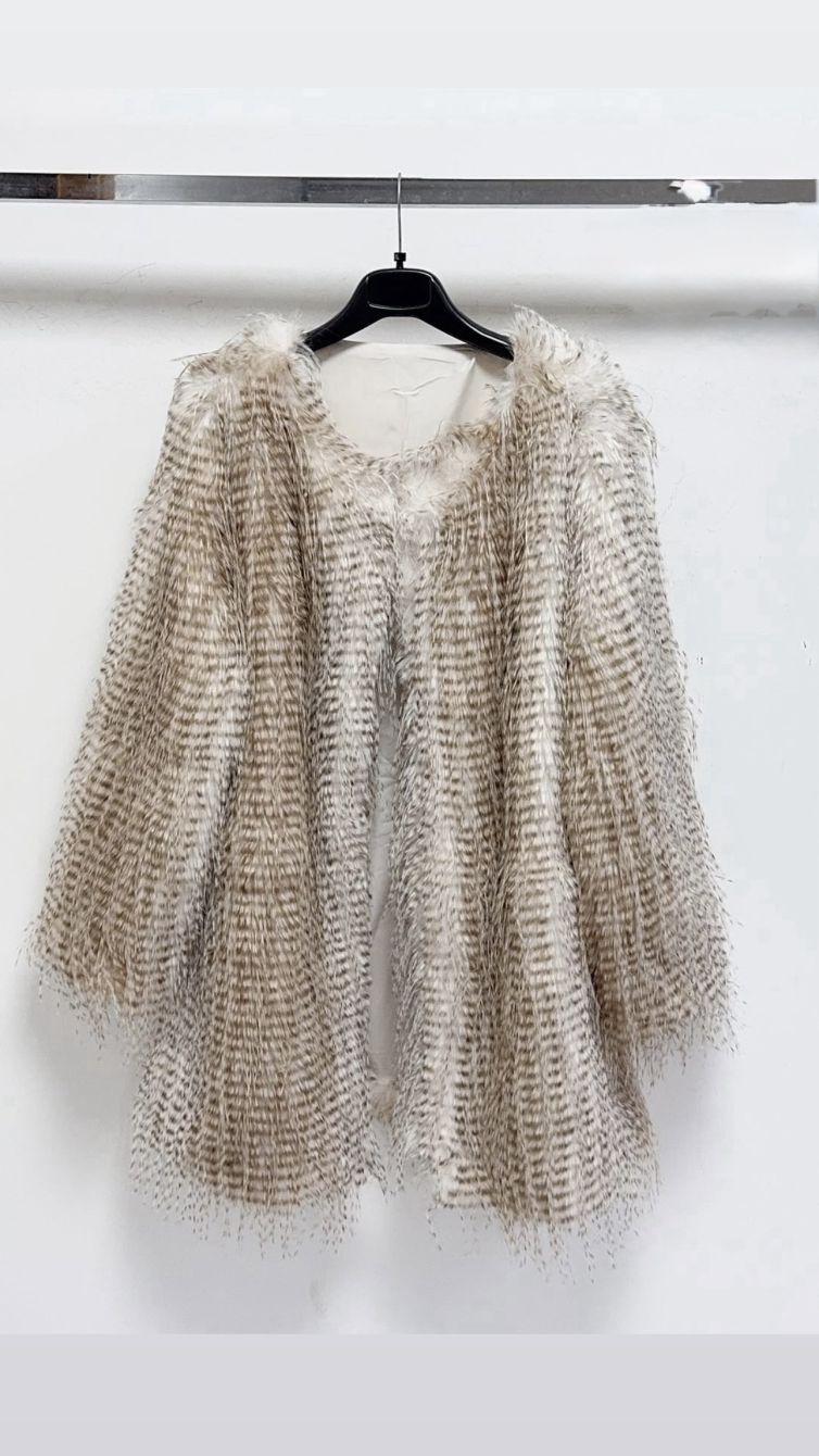 CAPPOTTO IN ECO PELLICCIA EFFETTO LINCE crema
