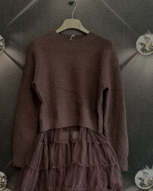 MAGLIONE CON BALZA IN TULLE cioccolato