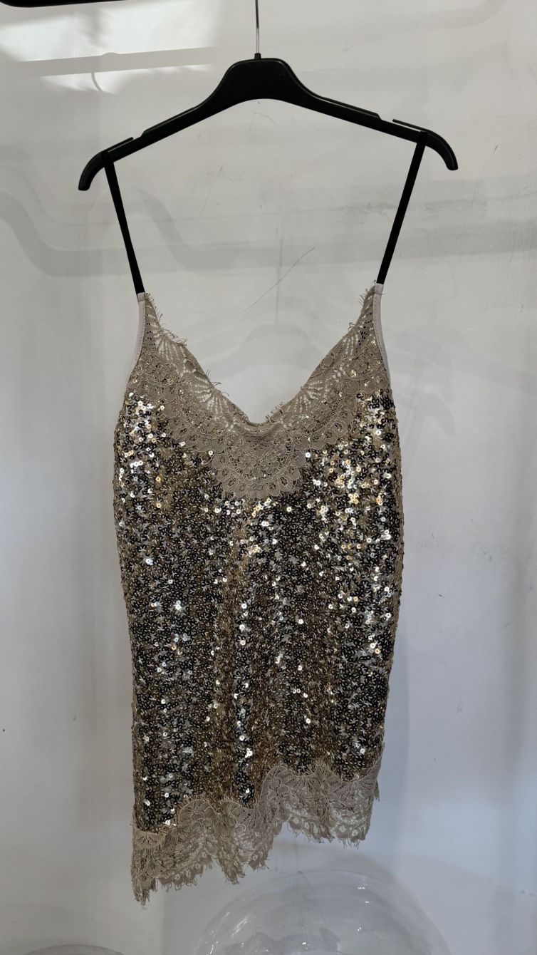 TOP TRASVERSALE PAILLETTES E PIZZO oro