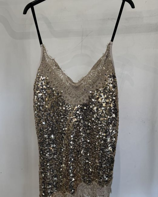 TOP TRASVERSALE PAILLETTES E PIZZO oro