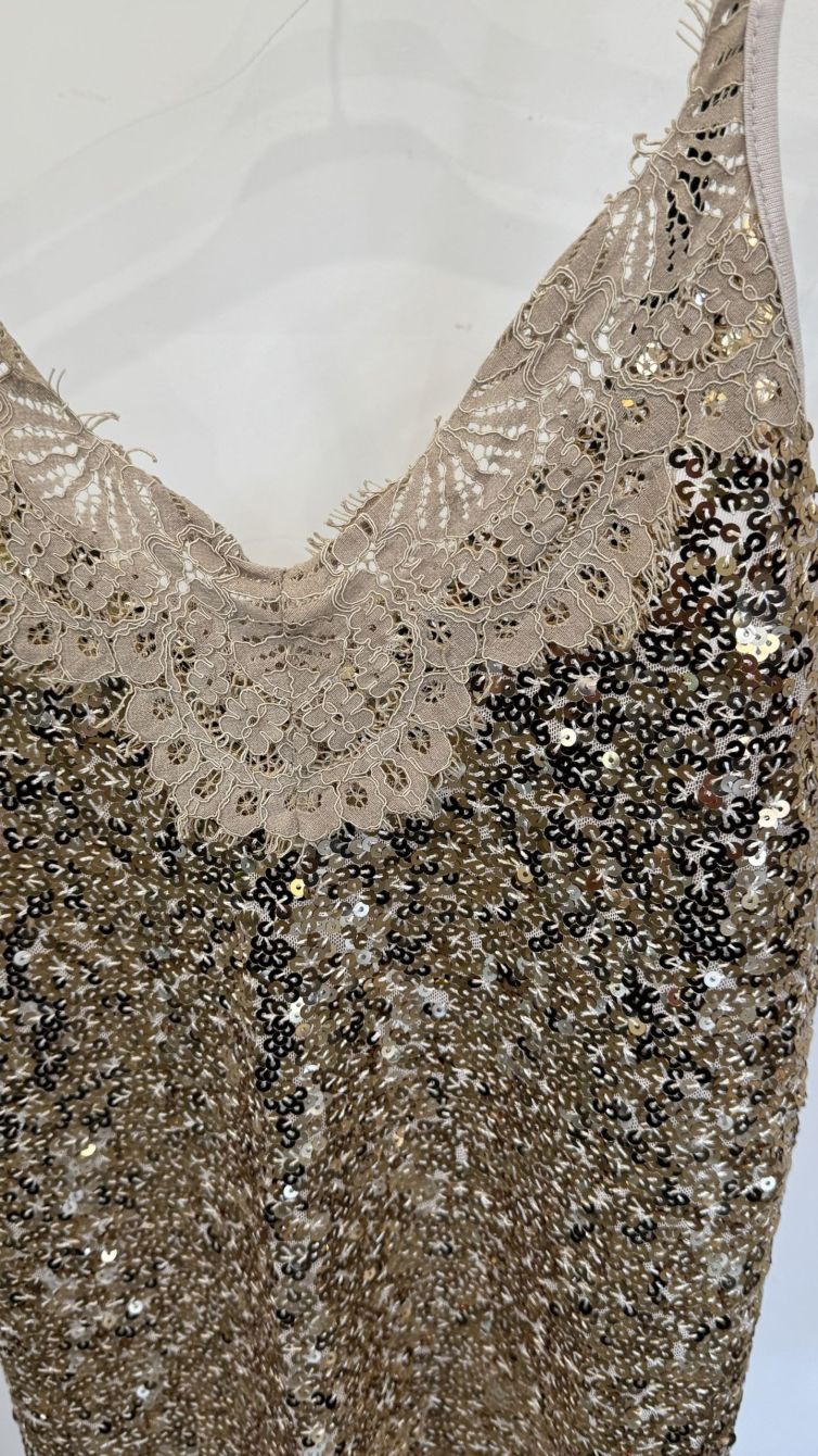 TOP TRASVERSALE PAILLETTES E PIZZO oro