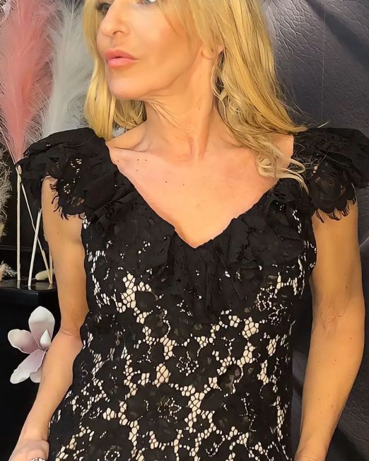 CANOTTA IN PIZZO CON VOLANT nero