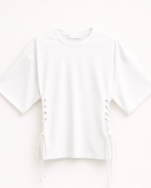 T-SHIRT CON STRINGHE colore bianco