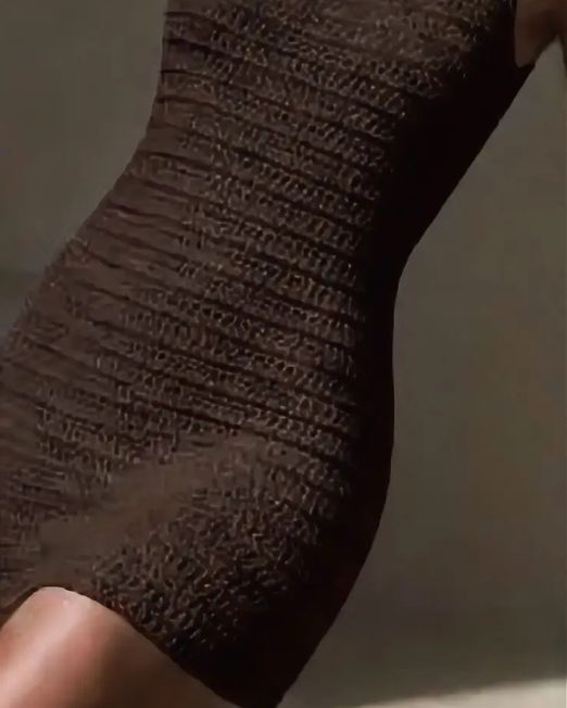 MINI ABITO IN CROCHET cioccolato