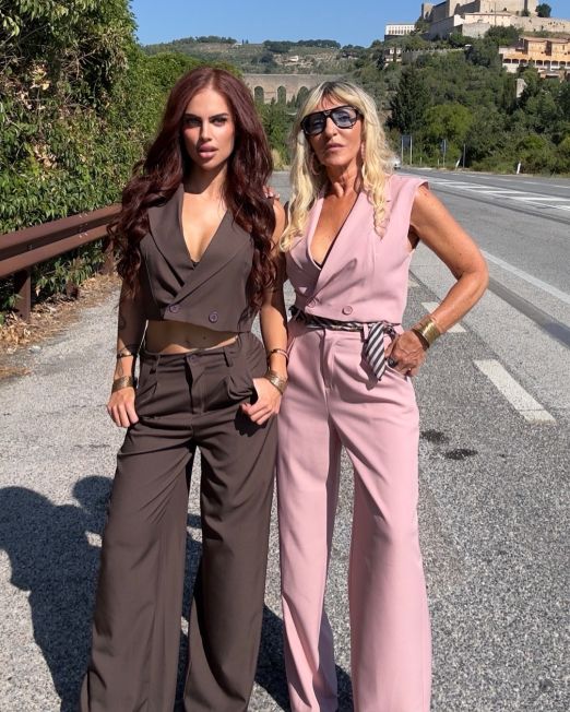 COORDINATO SARTORIALE GILET E PANTALONE PALAZZO due varianti di colore
