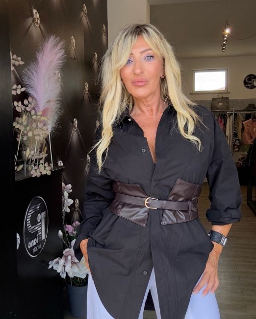 CAMICIA LUNGA CON CINTURA BUSTIER colore nero